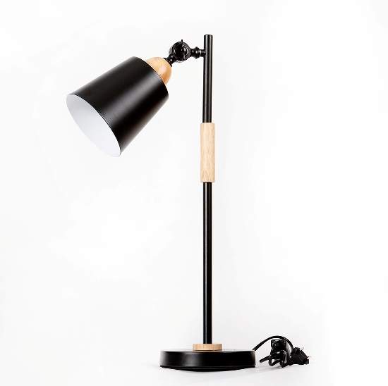 На фотографії Настільна лампа Декоративна SWT-25112 BK з розділу Декоративні настільні лампи колір корпусу Чорний на  джерела світла