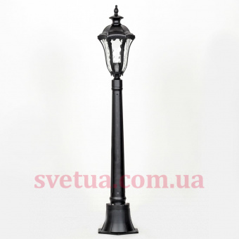 На фотографии Садово - парковый светильник KX-3303 BK  из раздела Столбы цвет корпуса Черный на 1 источника света